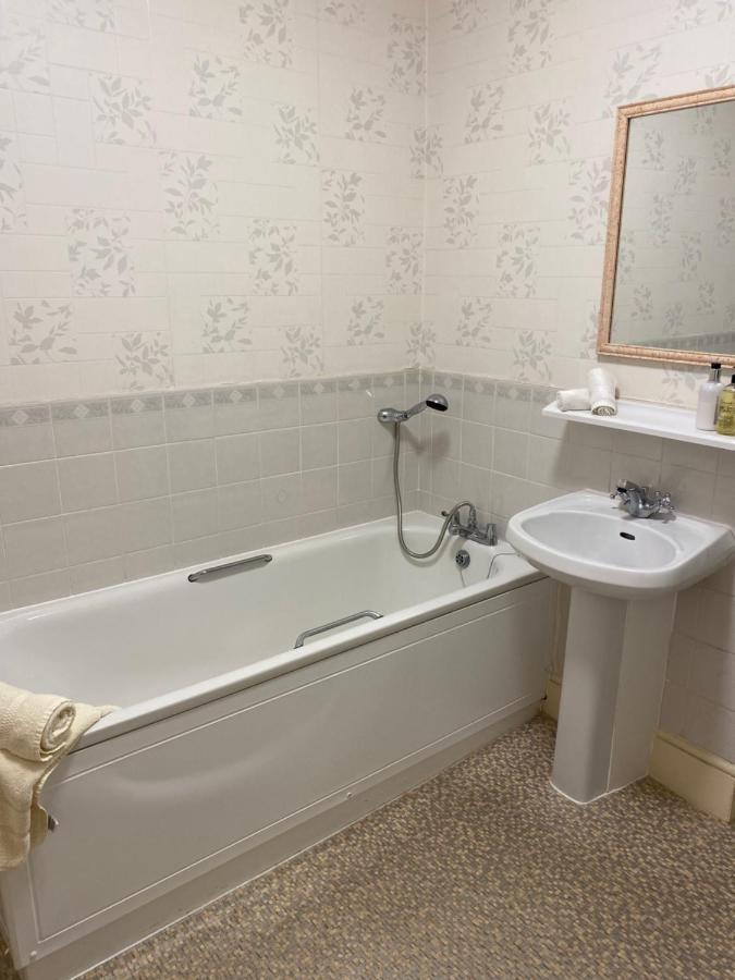 The Kingswood Guest House - Adult Only Weymouth Luaran gambar