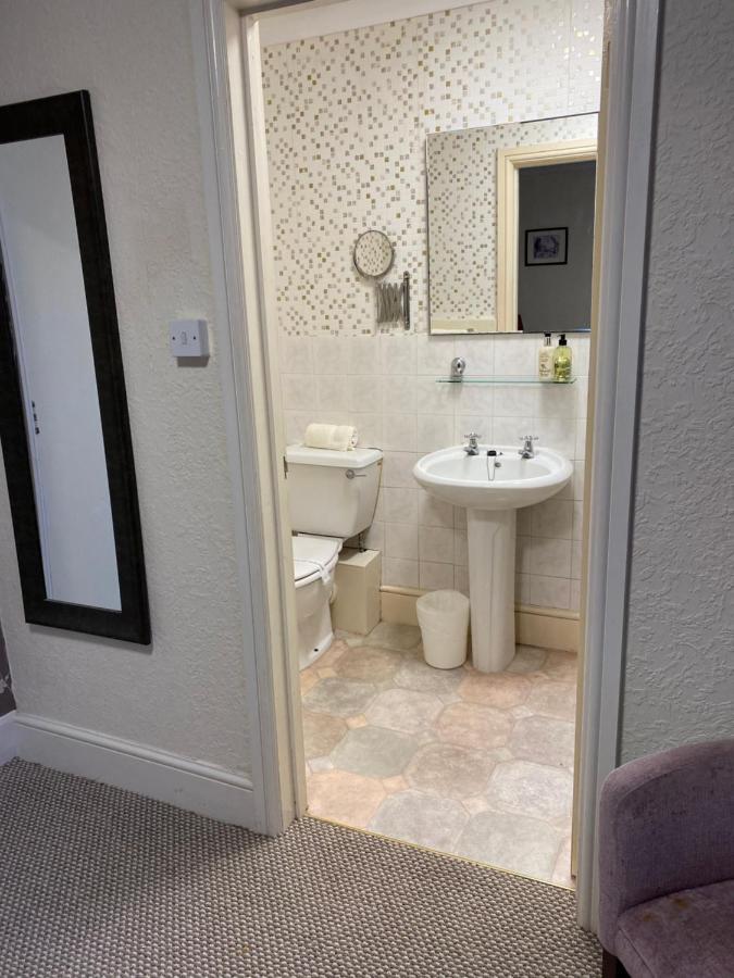The Kingswood Guest House - Adult Only Weymouth Luaran gambar